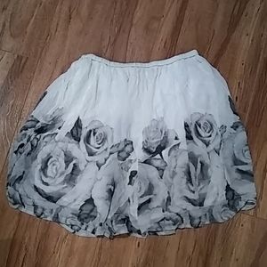 ELLE white floral skirt